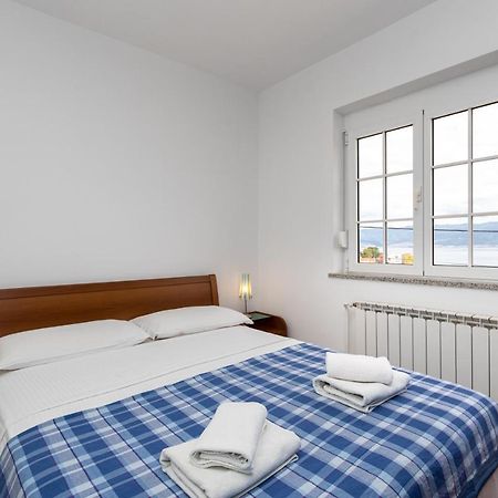 Apartman Maris Vrbnik Exterior photo