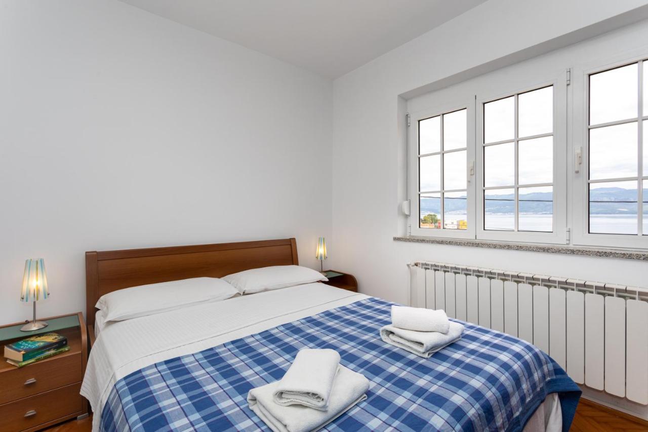 Apartman Maris Vrbnik Exterior photo