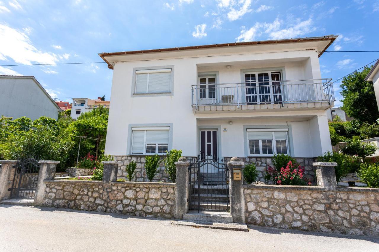 Apartman Maris Vrbnik Exterior photo